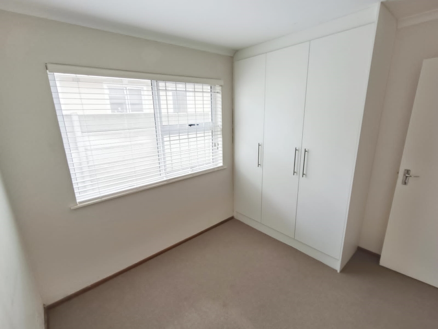 3 Bedroom Property for Sale in Eikenbosch Western Cape